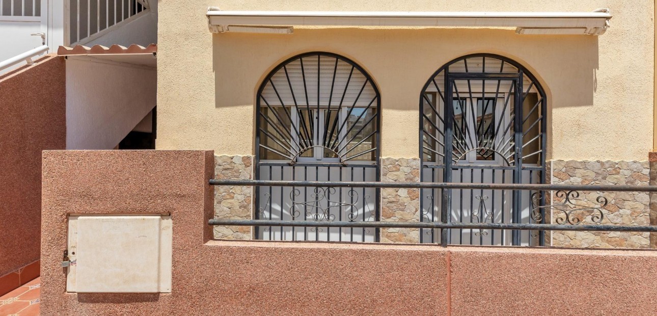 Herverkoop - Appartement / flat -
Torrevieja - La Mata pueblo