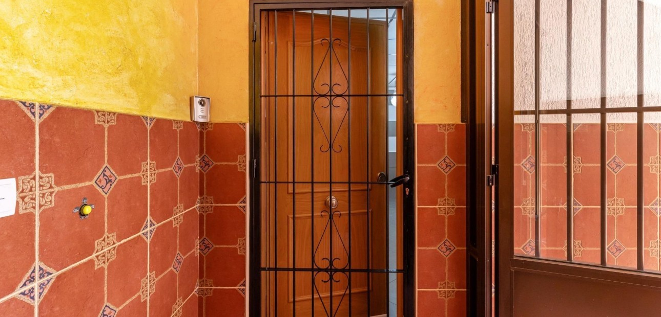 Herverkoop - Appartement / flat -
Torrevieja - La Mata pueblo