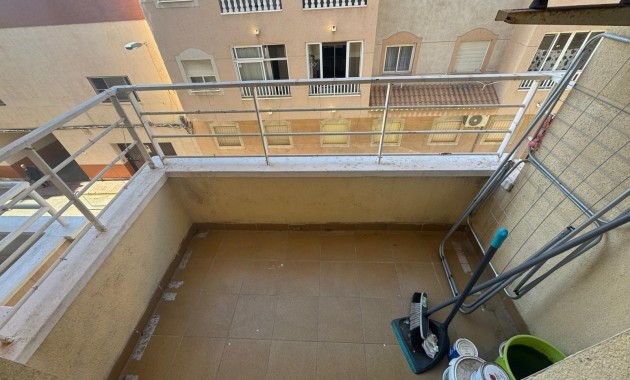 Venta - Apartamento / piso -
Torrevieja - Estacion de autobuses