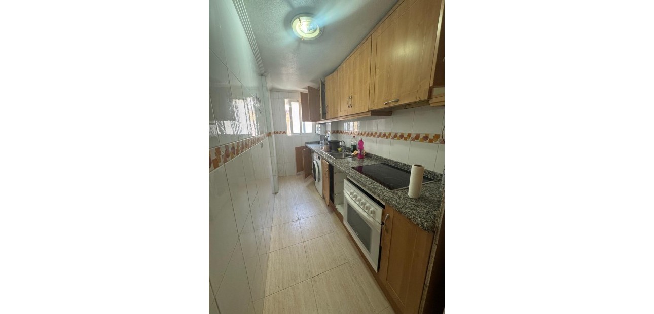 Venta - Apartamento / piso -
Torrevieja - Estacion de autobuses