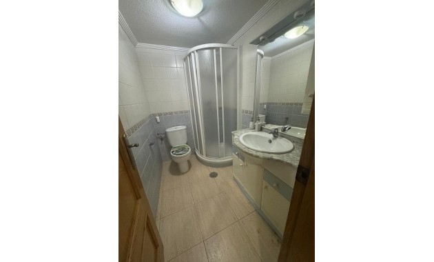 Venta - Apartamento / piso -
Torrevieja - Estacion de autobuses