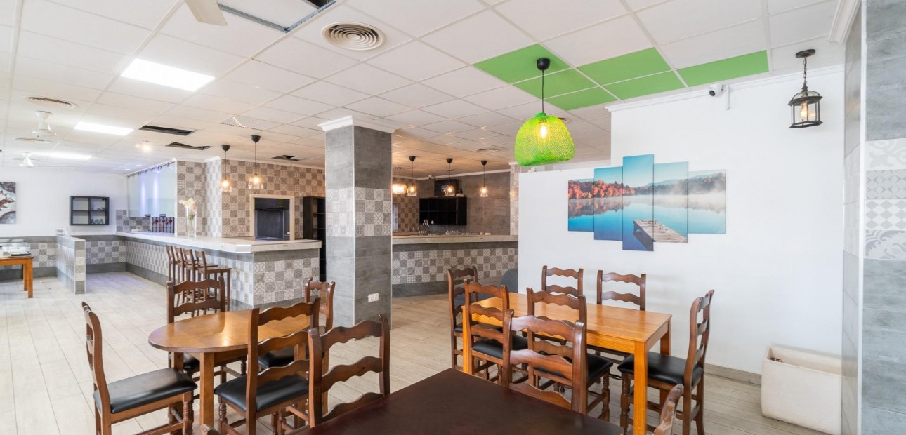 Verhuur - Commercial Unit -
San Fulgencio - La Marina