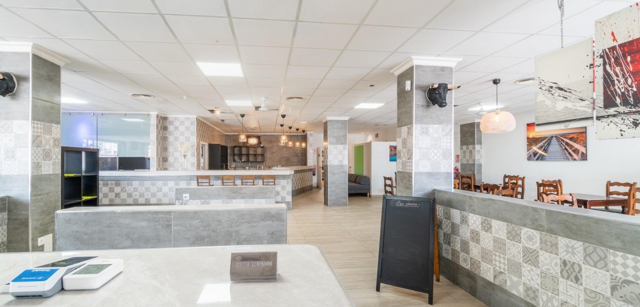 Verhuur - Commercial Unit -
San Fulgencio - La Marina