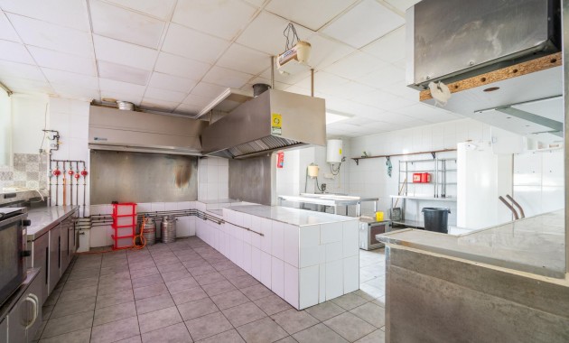 Verhuur - Commercial Unit -
San Fulgencio - La Marina