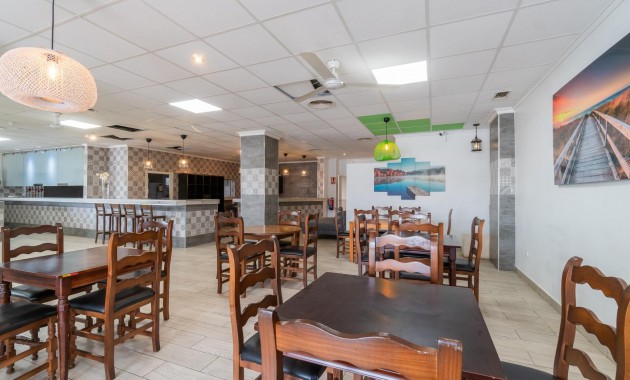 Verhuur - Commercial Unit -
San Fulgencio - La Marina