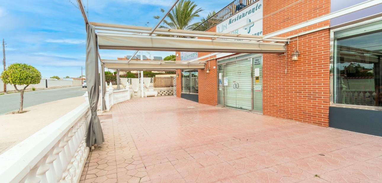 Verhuur - Commercial Unit -
San Fulgencio - La Marina