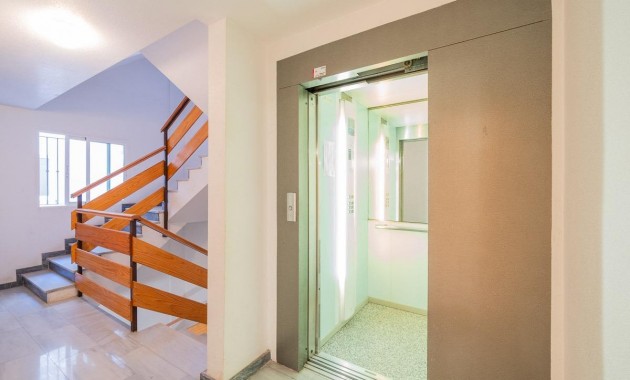 Herverkoop - Flat -
Torrevieja - Centro