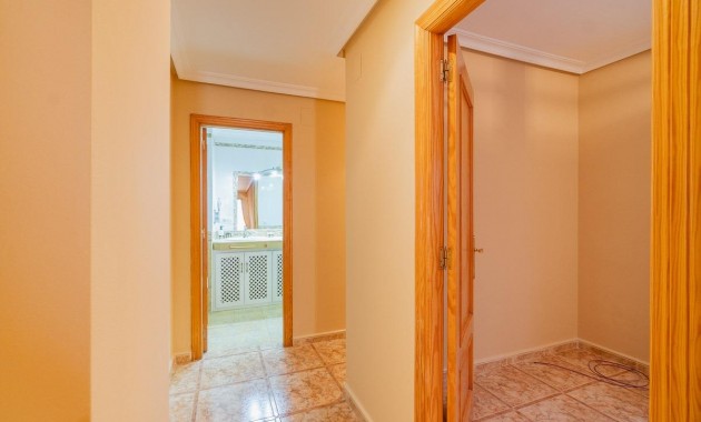 Herverkoop - Flat -
Torrevieja - Centro