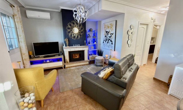 Venta - Villa -
Guardamar del Segura - El Raso