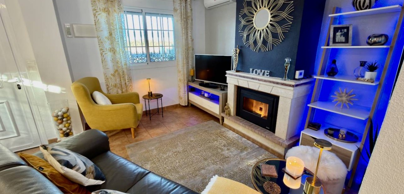 Venta - Villa -
Guardamar del Segura - El Raso