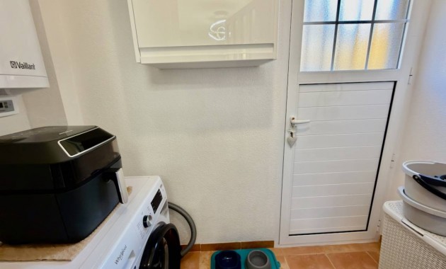 Venta - Villa -
Guardamar del Segura - El Raso