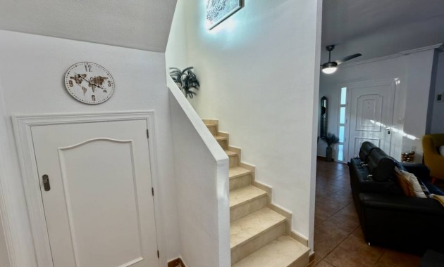 Venta - Villa -
Guardamar del Segura - El Raso