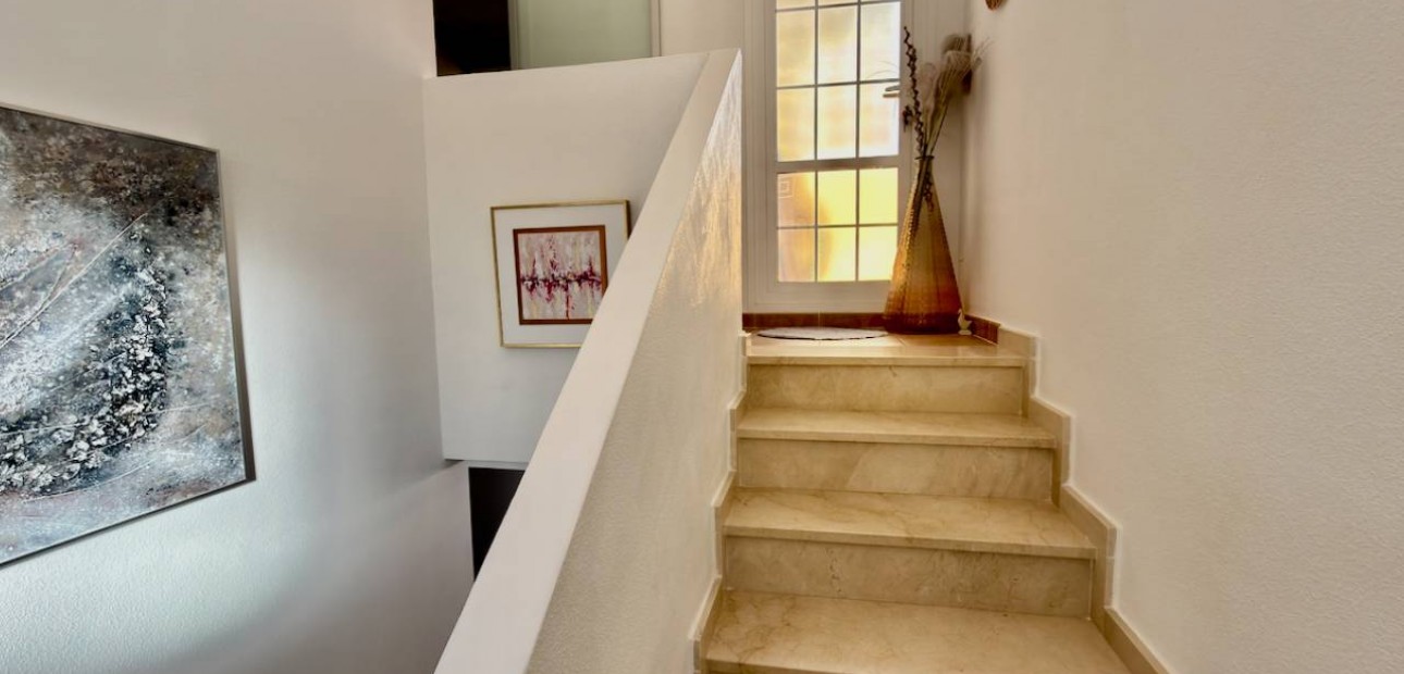 Venta - Villa -
Guardamar del Segura - El Raso