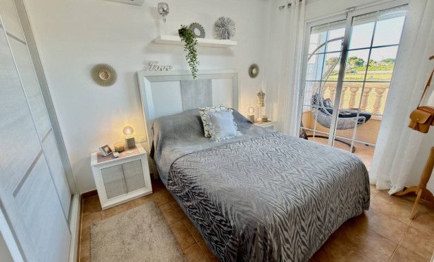 Venta - Villa -
Guardamar del Segura - El Raso