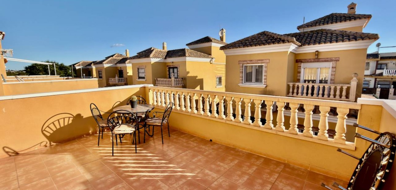 Venta - Villa -
Guardamar del Segura - El Raso