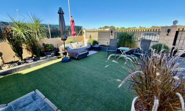 Venta - Villa -
Guardamar del Segura - El Raso