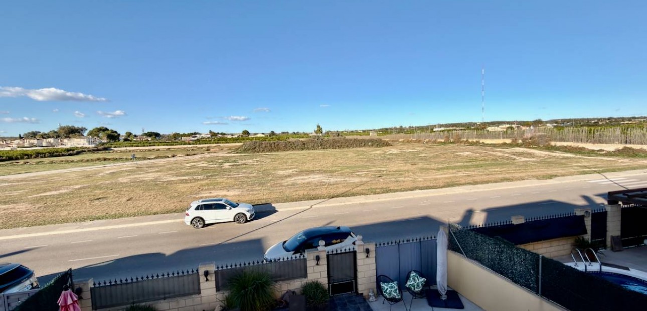 Venta - Villa -
Guardamar del Segura - El Raso