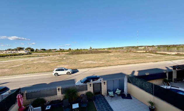 Venta - Villa -
Guardamar del Segura - El Raso