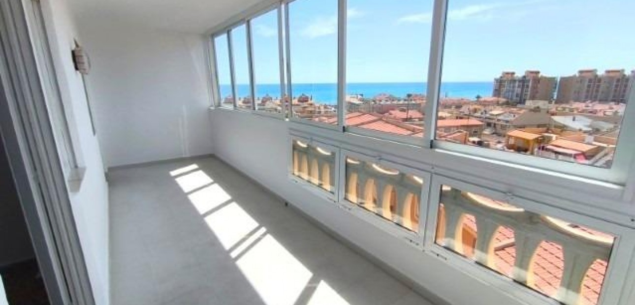 Venta - Apartamento / piso -
Torrevieja - La Mata