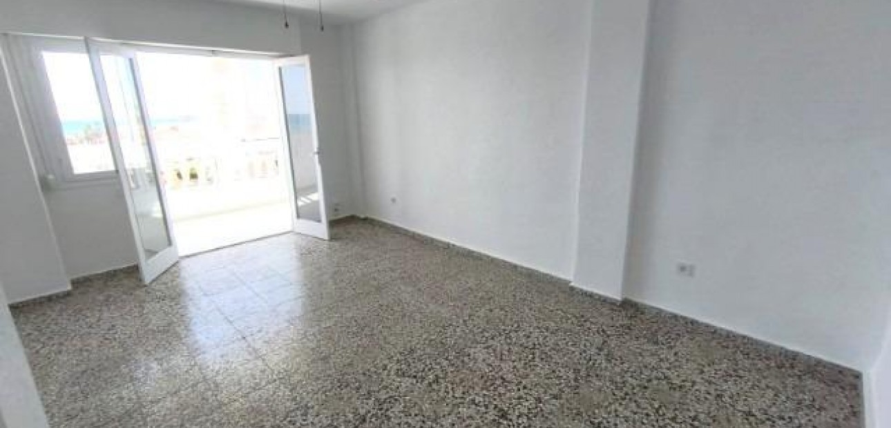 Venta - Apartamento / piso -
Torrevieja - La Mata