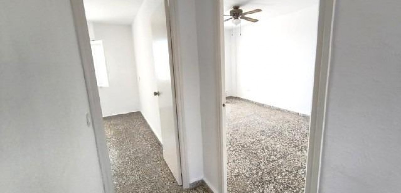 Venta - Apartamento / piso -
Torrevieja - La Mata