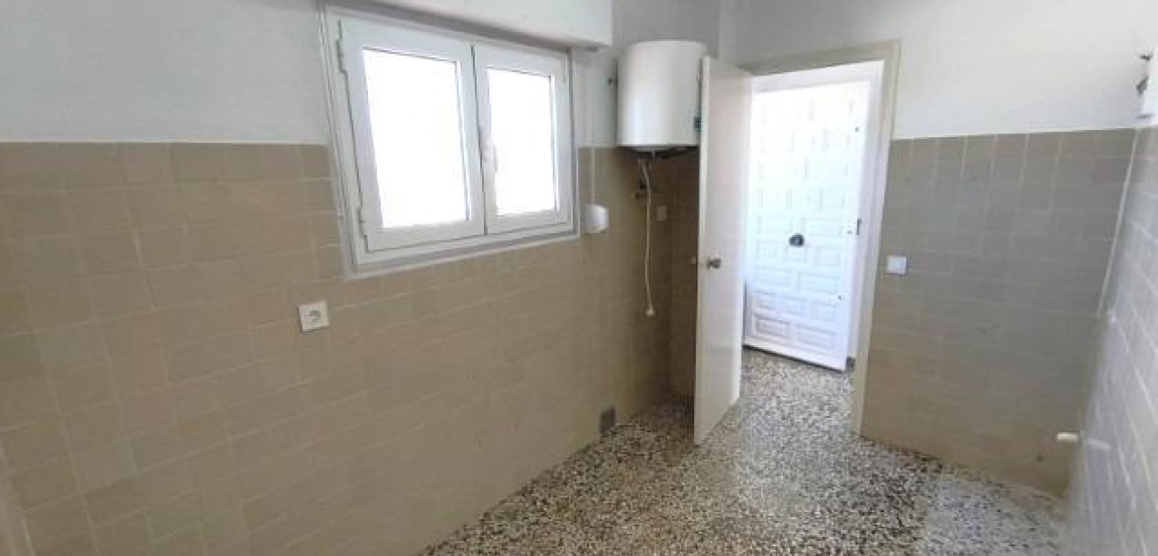 Venta - Apartamento / piso -
Torrevieja - La Mata