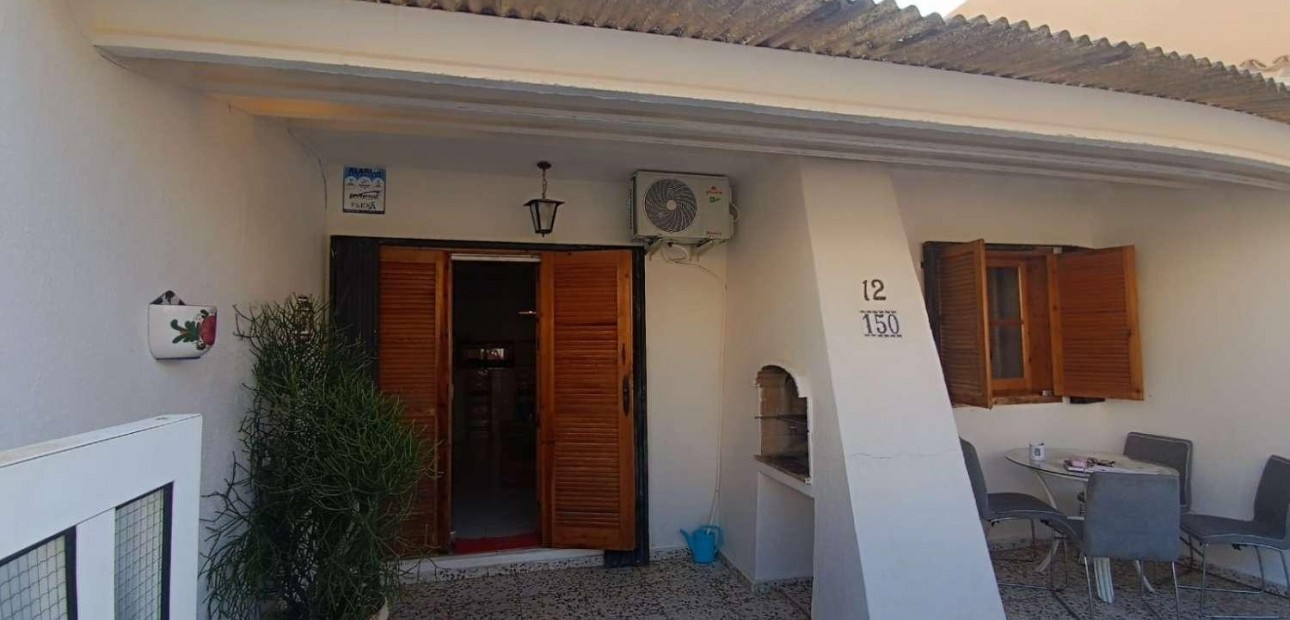 Sale - Bungalow -
Orihuela Costa - Los Almendros-La Florida