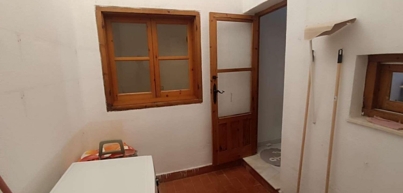 Sale - Bungalow -
Orihuela Costa - Los Almendros-La Florida