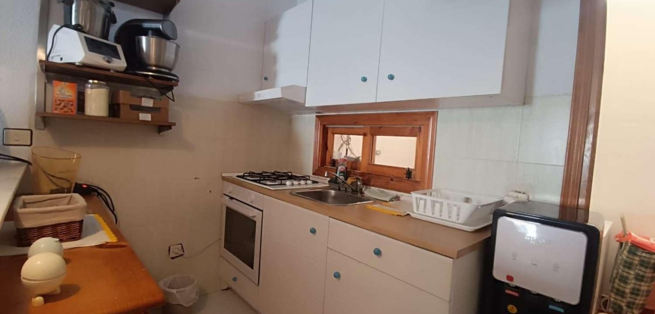 Sale - Bungalow -
Orihuela Costa - Los Almendros-La Florida