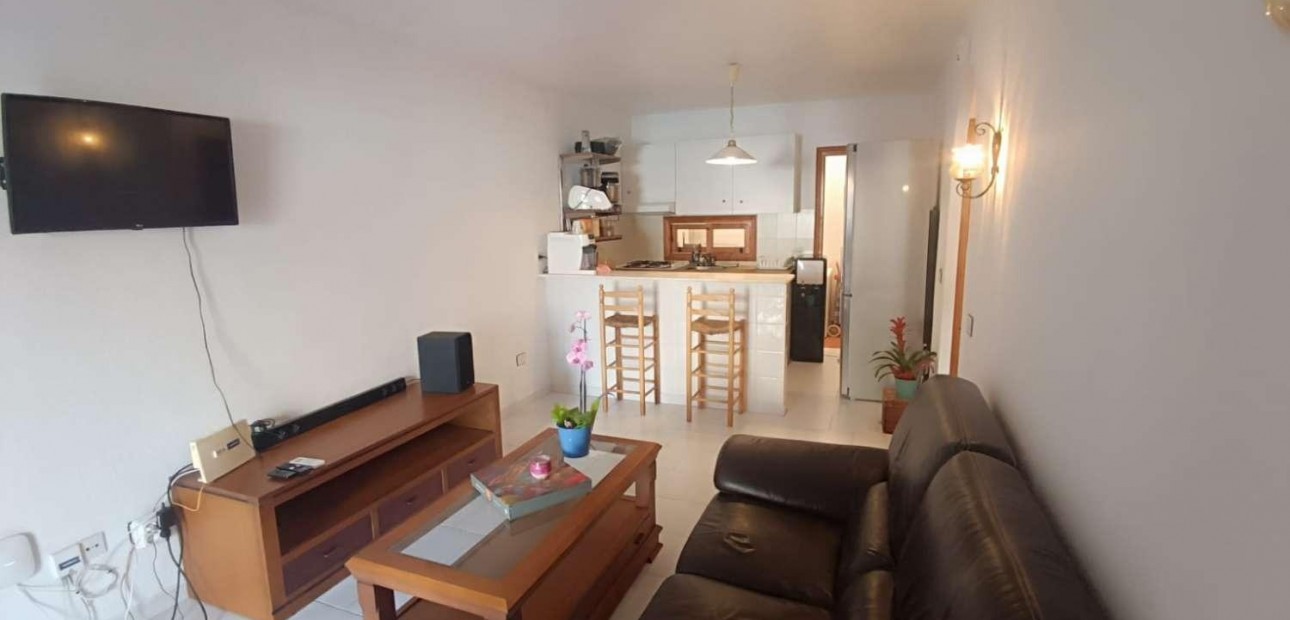 Sale - Bungalow -
Orihuela Costa - Los Almendros-La Florida