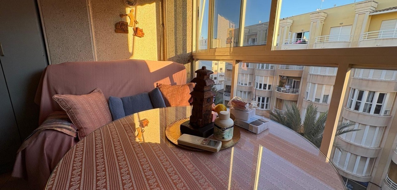 Herverkoop - Appartement / flat -
Torrevieja - torrevieja