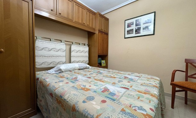 Herverkoop - Appartement / flat -
Torrevieja - torrevieja