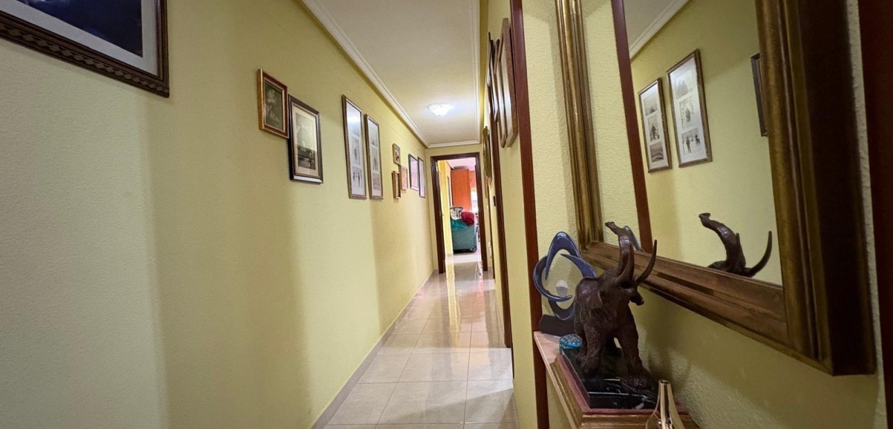 Herverkoop - Appartement / flat -
Torrevieja - torrevieja