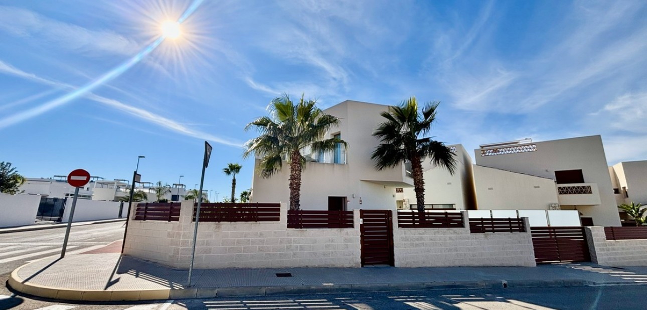 Venta - Detached Villa -
Benijofar - Benijofar - Village