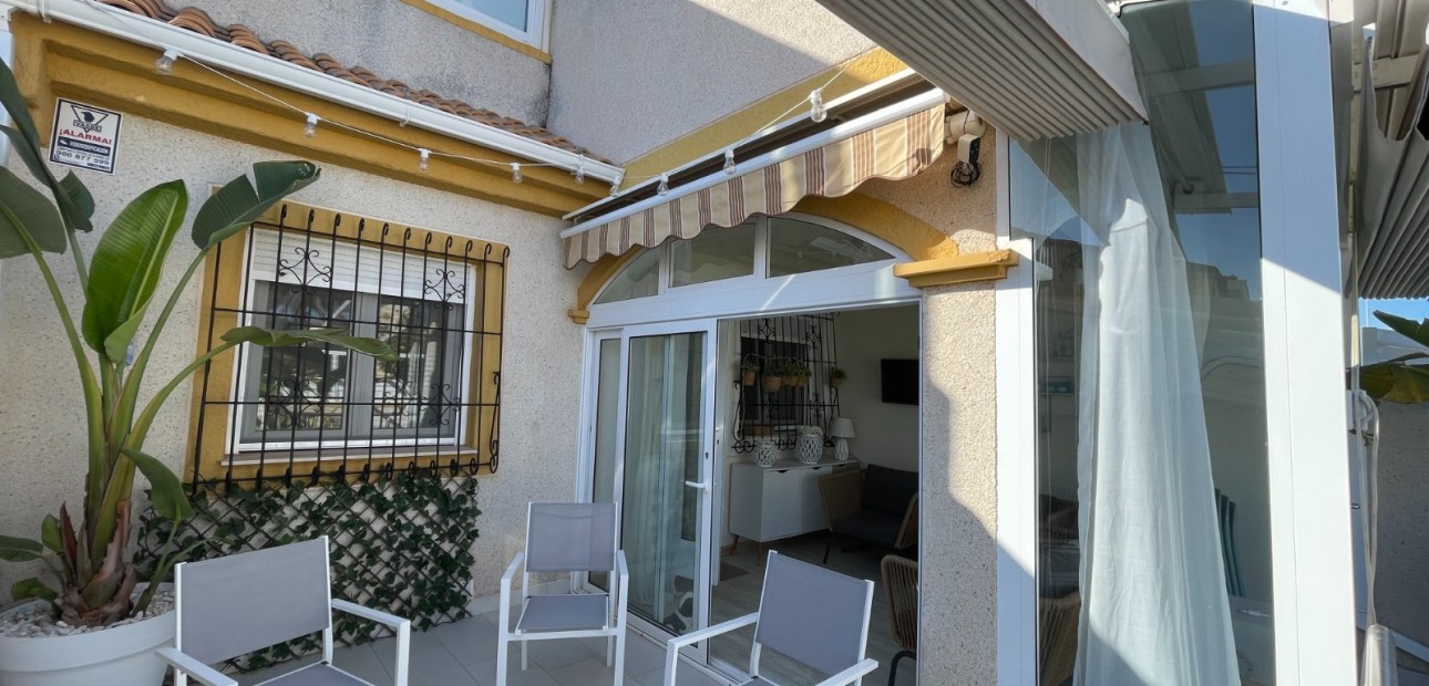 Venta - Adosado -
Torre de La Horadada - Torre De Horadada