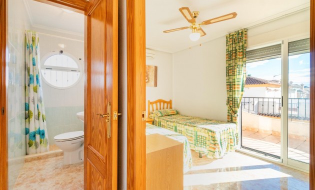 Venta - Villa -
Orihuela Costa - Playa Flamenca