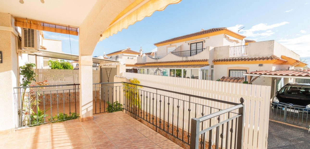 Venta - Villa -
Orihuela Costa - Playa Flamenca