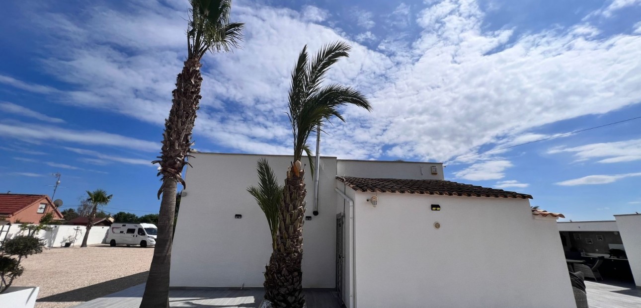 Herverkoop - Finca Country Property -
Elche Pedanías - La Marina