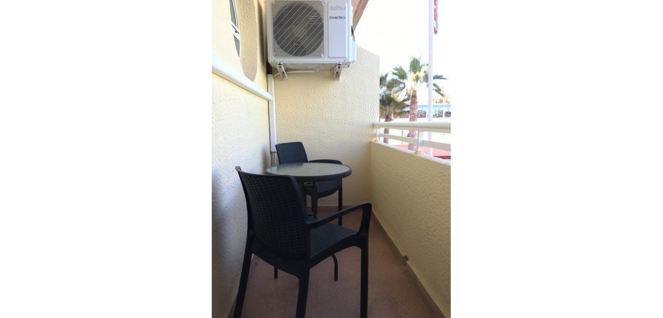 Venta - Apartamento / piso -
Guardamar del Segura - Pueblo