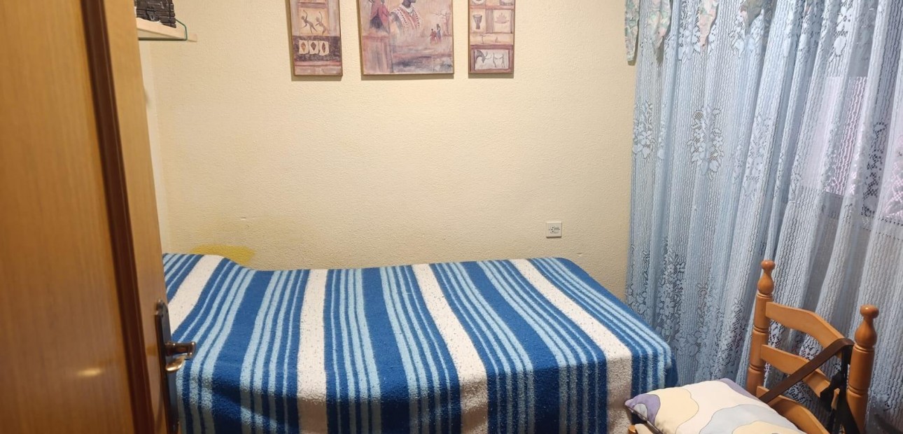 Herverkoop - Appartement / flat -
Torrevieja - Acequion