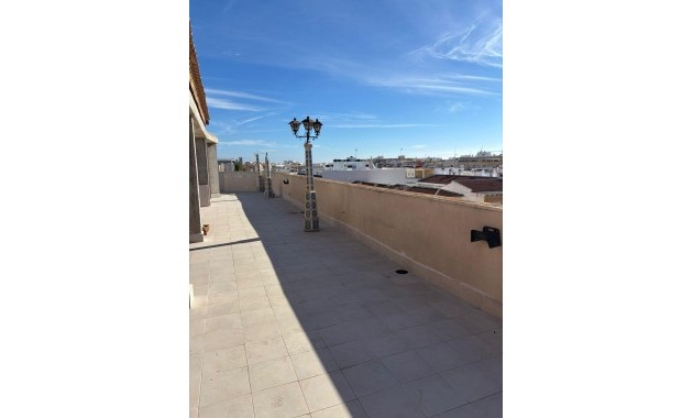 Sale - Penthouse -
Torrevieja - Centro