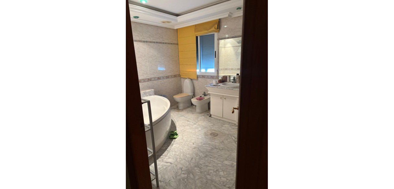 Sale - Penthouse -
Torrevieja - Centro