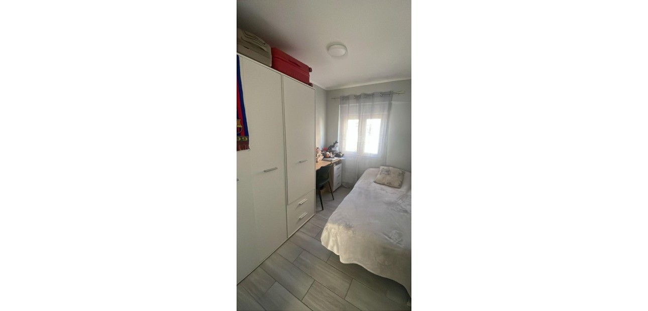 Herverkoop - Appartement / flat -
Alicante - Virgen del Remedio-Parque lo Morant