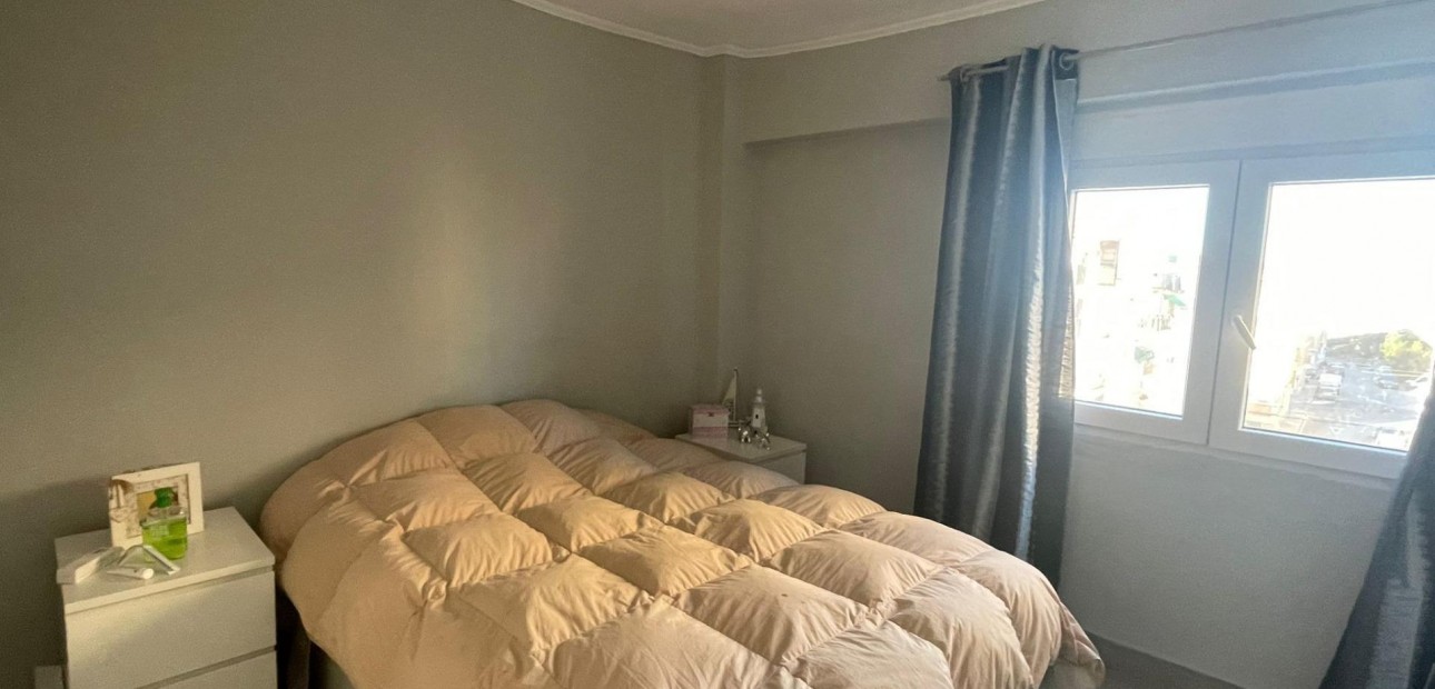 Herverkoop - Appartement / flat -
Alicante - Virgen del Remedio-Parque lo Morant