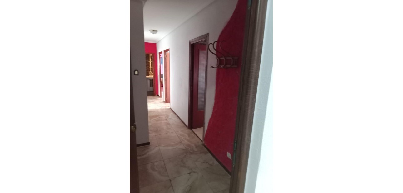 Herverkoop - Appartement / flat -
Torrevieja - Acequion