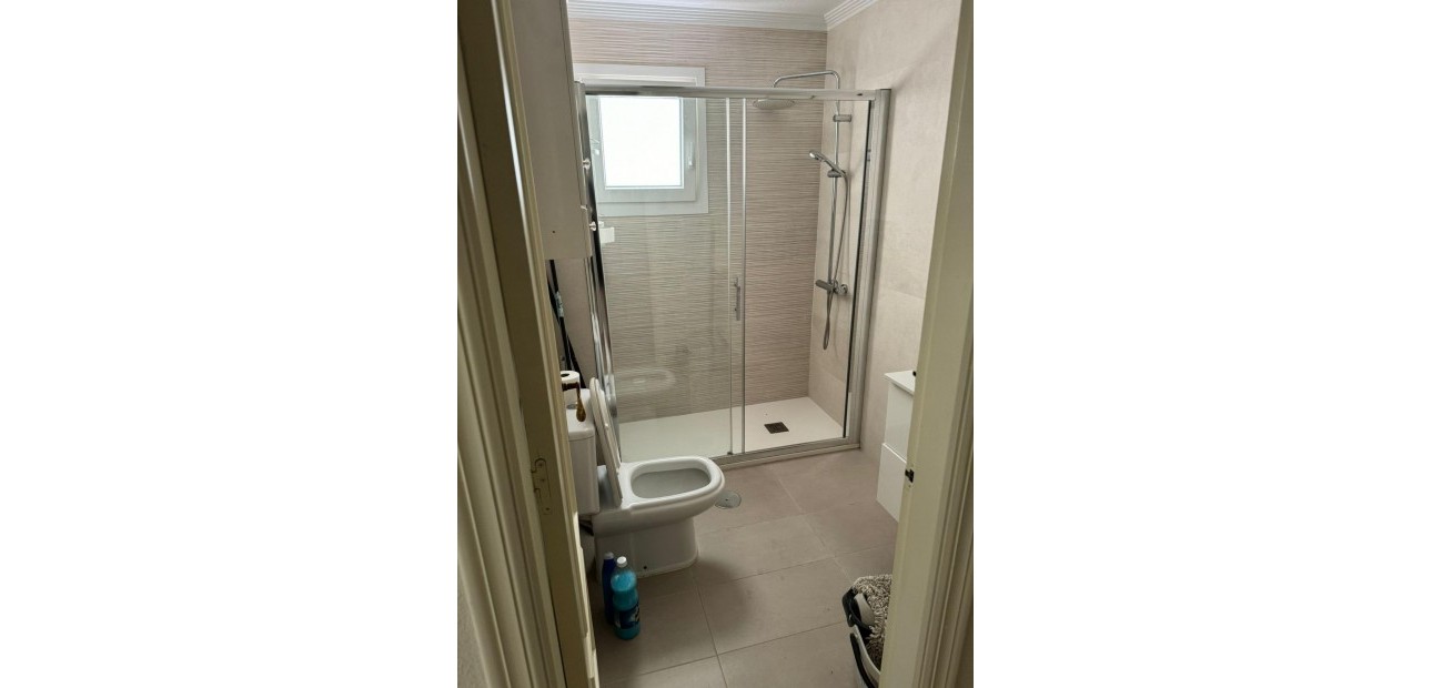 Sale - Apartment / flat -
Torrevieja - torrevieja