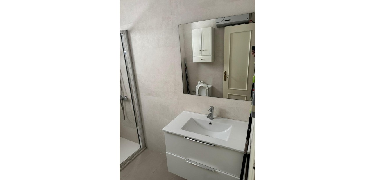 Sale - Apartment / flat -
Torrevieja - torrevieja