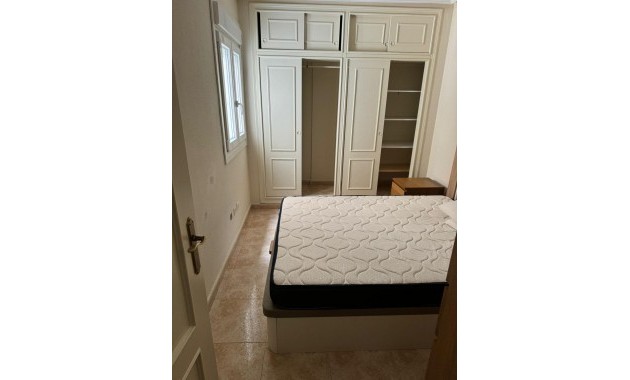 Sale - Apartment / flat -
Torrevieja - torrevieja