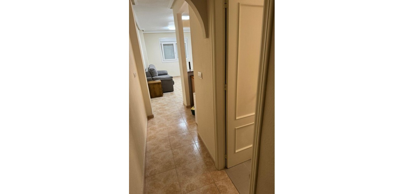 Sale - Apartment / flat -
Torrevieja - torrevieja