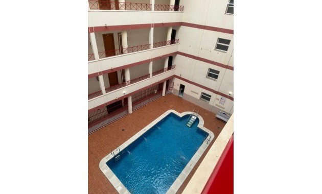 Sale - Apartment / flat -
Torrevieja - torrevieja
